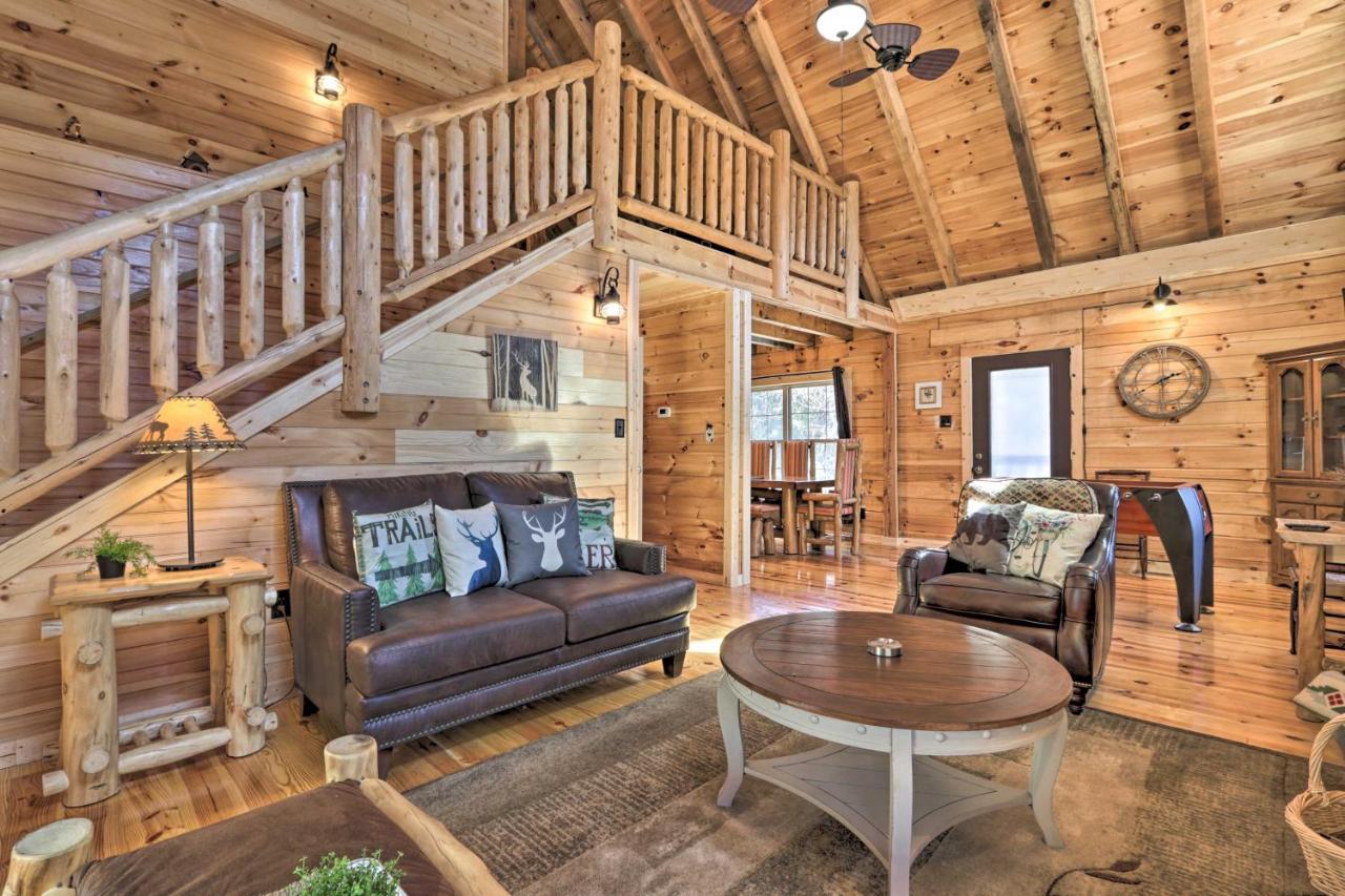 Gatlinburg Cabin With Loft And Game Room 1 Mi To Town Luaran gambar