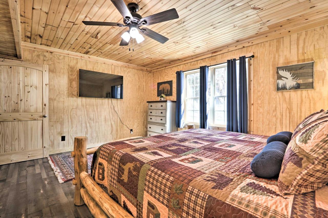 Gatlinburg Cabin With Loft And Game Room 1 Mi To Town Luaran gambar